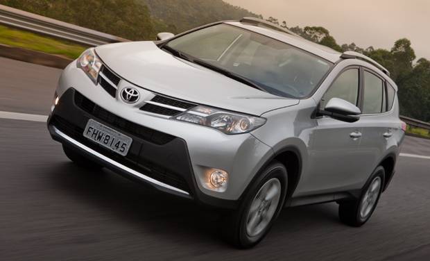 Novo Toyota RAV4 chega por R$ 96.900