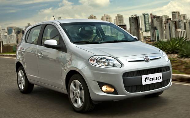 Fiat Palio e Grand Siena ganham câmbio Dualogic Plus