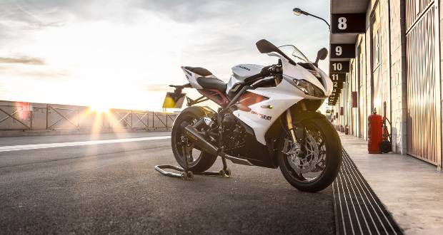 Triumph leva motos ao Auto Premium Show