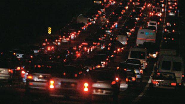 Estudo revela tempo médio de deslocamento no trânsito em São Paulo