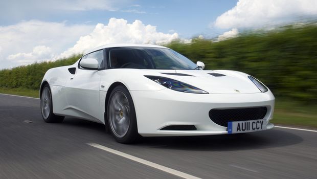 Lotus convoca recall do Evora
