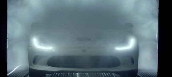 SRT lança comercial do novo Viper