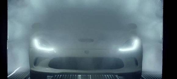 SRT lança comercial do novo Viper