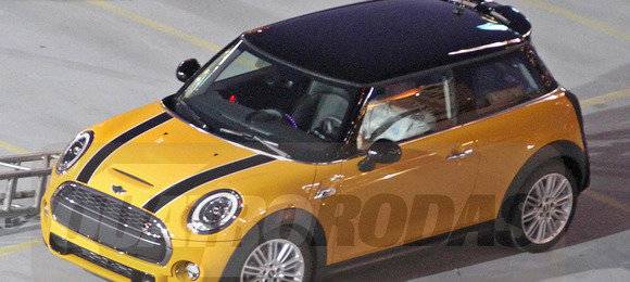 Novo Mini Cooper terá motores 1.5 e 2.0