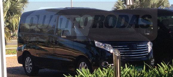 JAC T8 é flagrada sem disfarces