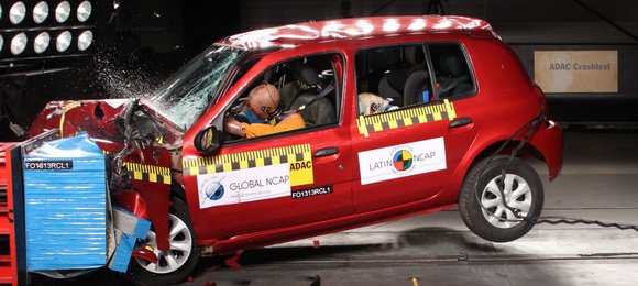 Clio e Agile zeram crash-test do Latin NCAP