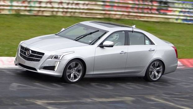 Cadillac testa CTS Vsport em Nurburgring