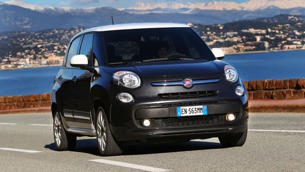 Fiat 500L pode ganhar versão Abarth