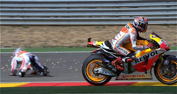 MotoGP: Com polêmica, Márquez vence em Aragón