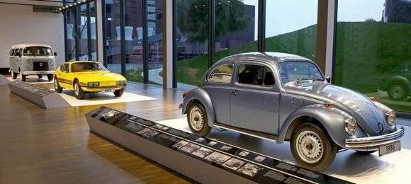 VW celebra 60 anos no Brasil com mostra na Alemanha