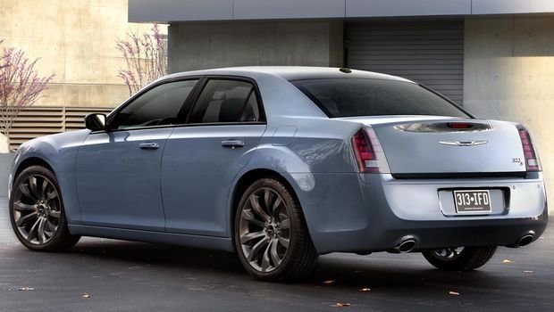 chrysler-300s-2014-2.jpeg
