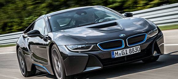 BMW i8 chega por quase R$ 800 mil