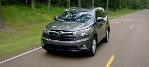 Toyota apresenta Highlander Hybrid no Salão de Los Angeles