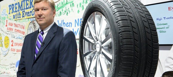 Michelin estreia pneus que “melhoram” com o tempo em Detroit