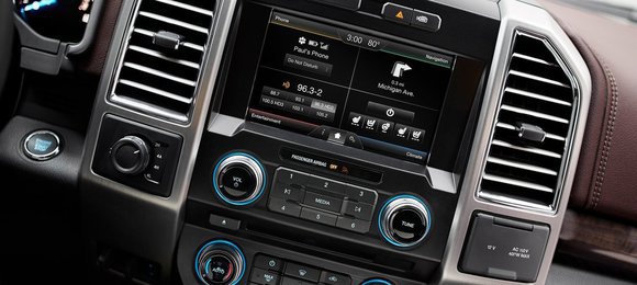 Ford permitirá desenvolvimento de aplicativos para carros no Brasil