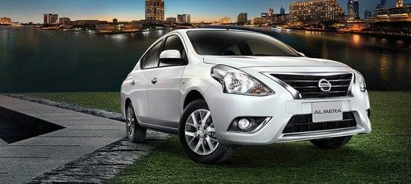 Nissan muda visual do Versa