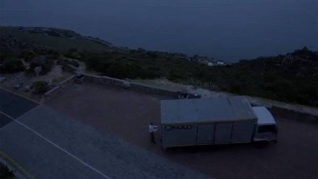 Audi revela teaser de seu próximo lançamento