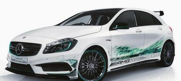 Mercedes-Benz lança A 45 AMG especial no Japão
