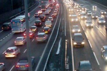 EUA podem tornar obrigatória a comunicação entre automóveis