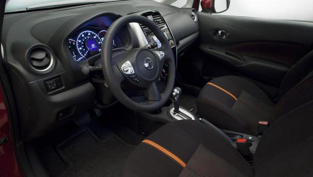 Nissan Versa Note SR Nissan Versa Note SR