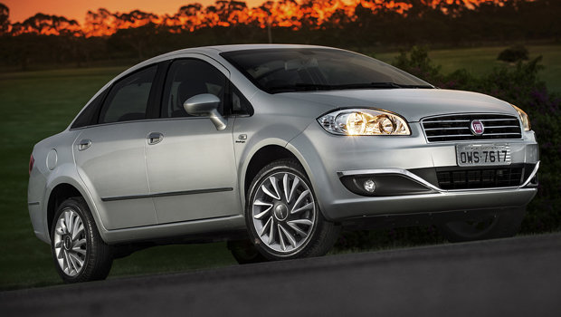 Fiat mostra imagens do Linea 2015