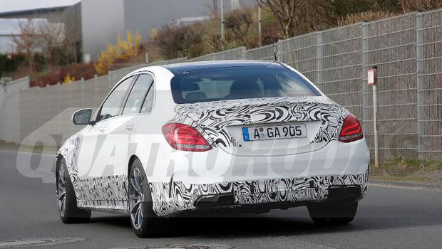 c63-amg-3.jpeg