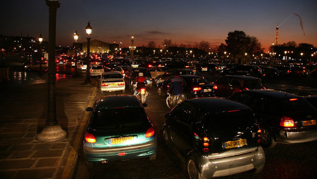 Paris pode limitar velocidade em suas vias a 30 km/h