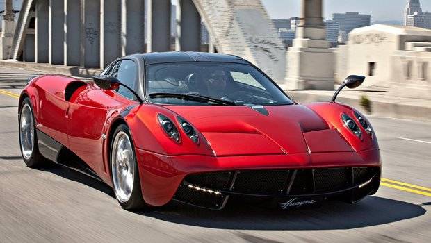 Pagani trabalha em versão Nürburgring Edition do Huayra
