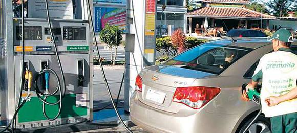 Governo pode baixar IPI para carros econômicos