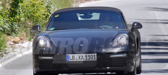 Porsche prepara reestilização do Boxster