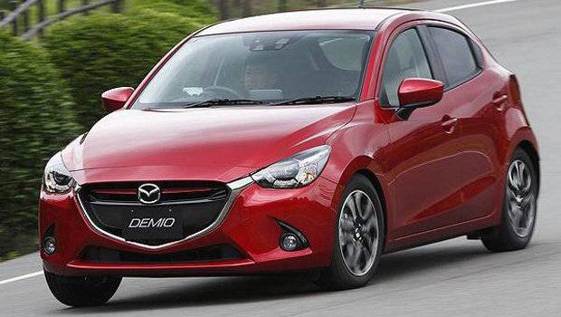 Imagens vazadas do novo Mazda2 circulam na Internet