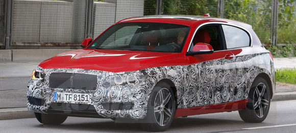 Novo BMW Série 1 roda na Europa