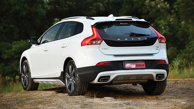 Volvo considera produzir modelos V40 e XC60 Polestar