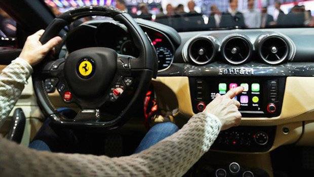 Ferrari equipa FF com Apple Car Play