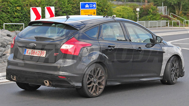 ford-focus-rs-2.jpeg ford-focus-rs-2.jpeg