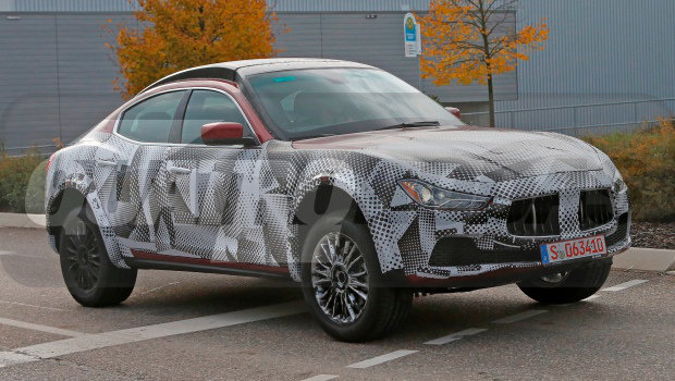 Mula do Maserati Levante é flagrada