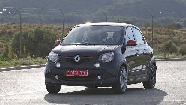 Flagramos o novo Renault Twingo RS