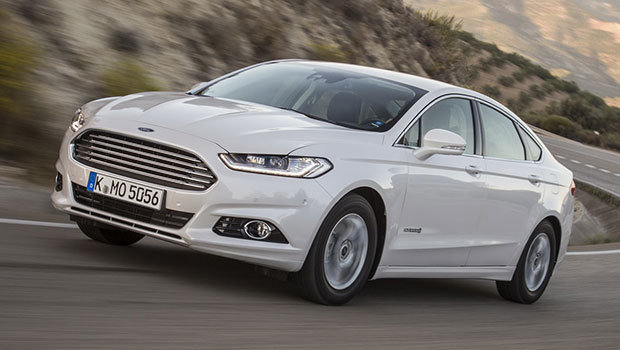 Ford inicia produção do Mondeo Hybrid na Europa