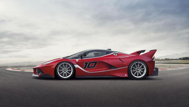 Ferrari FXX K tem todas suas unidades vendidas
