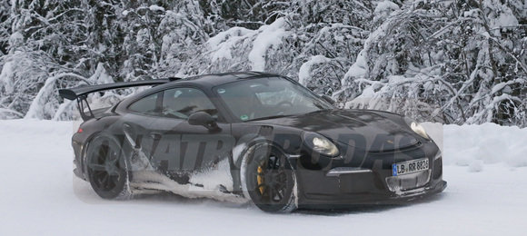 Porsche testa novo 911 GT3 RS