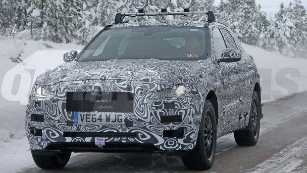 Flagra: Jaguar F-Pace