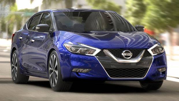 Nissan Maxima surge renovado em Nova Iorque