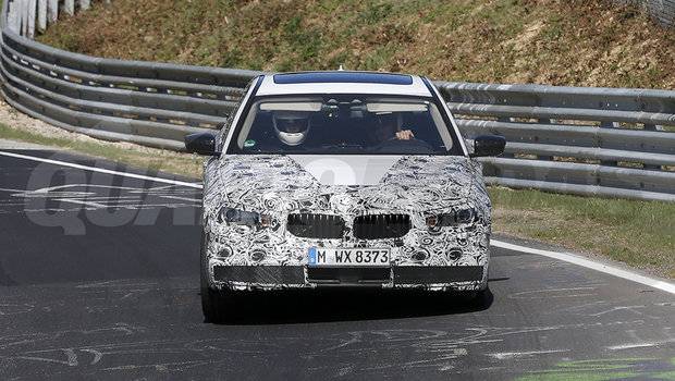 Novo BMW Série 5 vai à pista