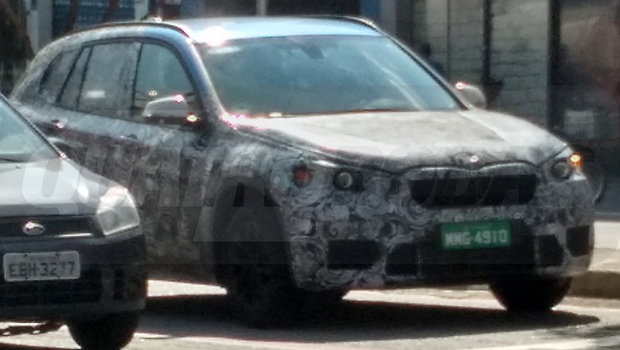 bmw-x1-flagra-2.jpeg