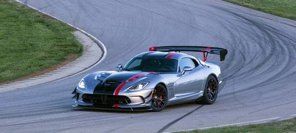Novo Dodge Viper ACR tem versões a partir de US$ 117.895