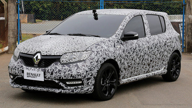 Renault leva Sandero RS a Curitiba