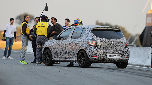 renault-sandero-rs-curitiba-2.jpeg