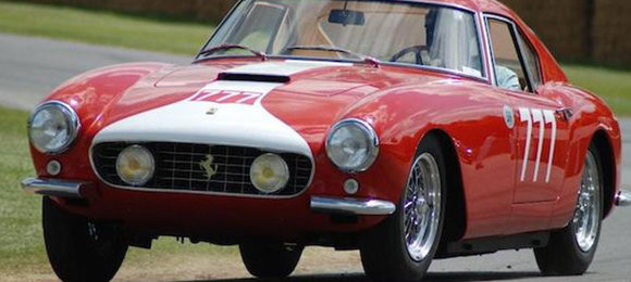 Leilão tem clássicos da Ferrari e outros veículos históricos