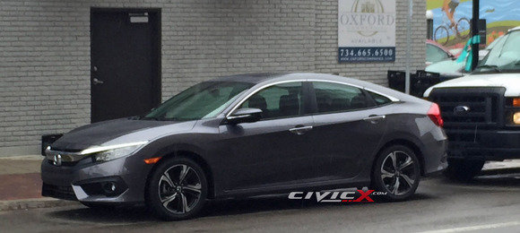 Civic 2016 é flagrado sem disfarces