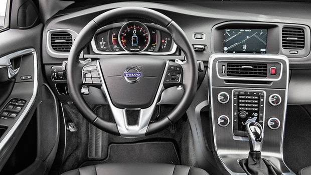 Volvo anuncia recall de S60 e XC60 no Brasil